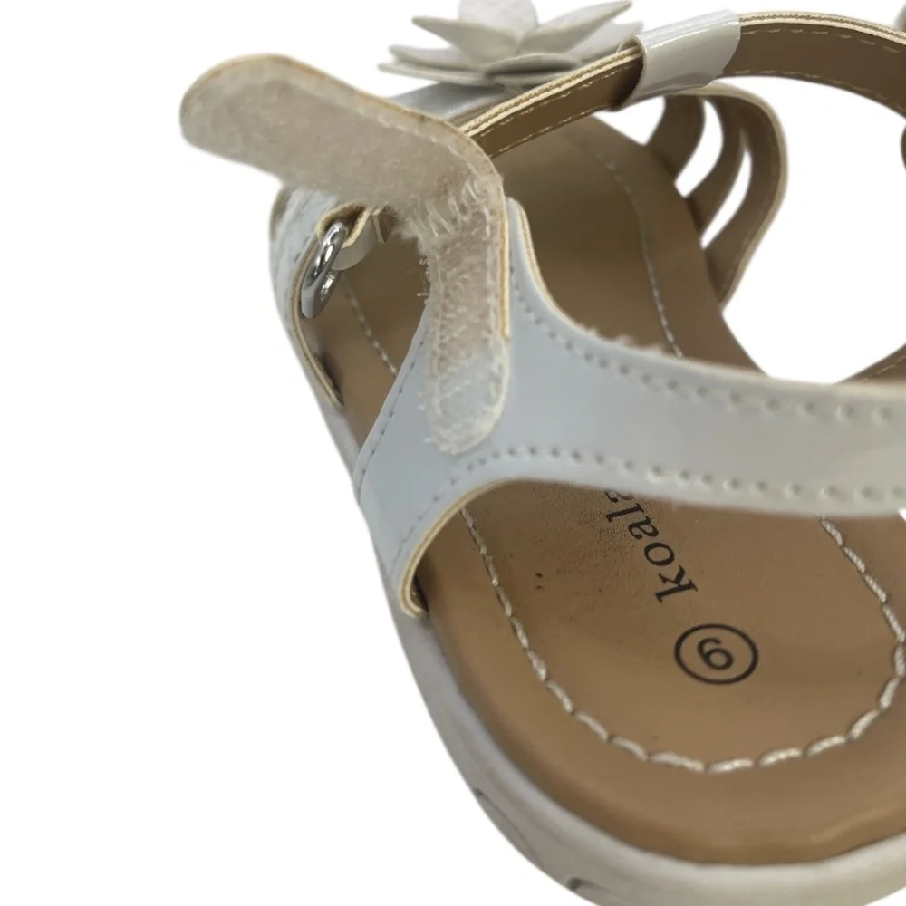 Koala Kids Little Girls White Patten Leather Sandals with Flower Bow‎ Size 9